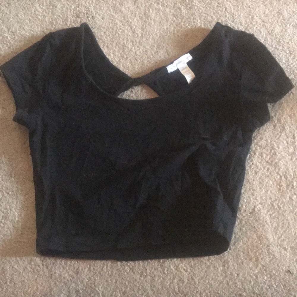 Black crop top